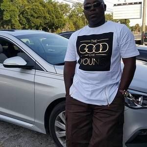 Meet your Posher, Christopher